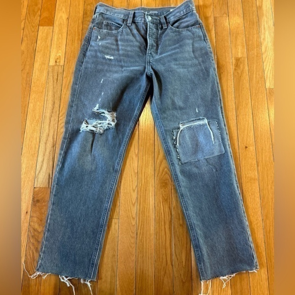 OLD NAVY EXTRA HIGH RISE Sky Hi Straight Gray Distressed Denim Jeans Womens Sz 6